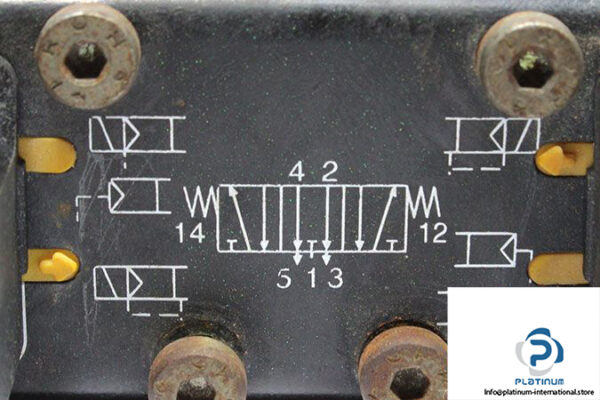 54191029-double-solenoid-valve-4