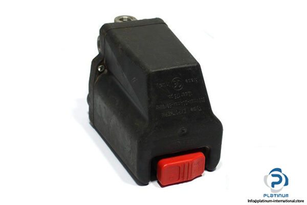 ne-ma-EXPOTHERM-pressure-switch