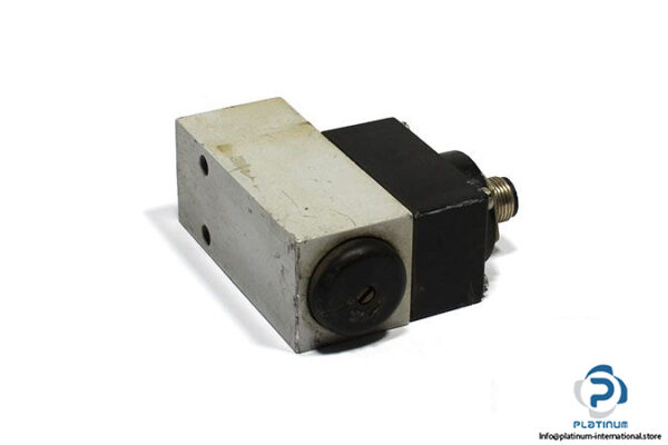 festo-185421-pressure-switch-2