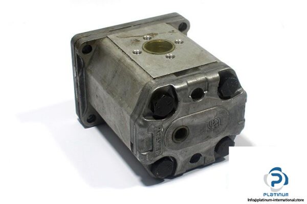 sauer-sundstrand-sem2_25-co01-lfu1-gear-motor