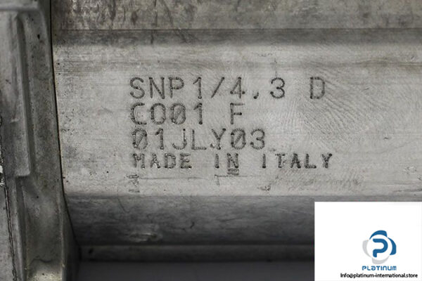 sauer-danfoss-snp1_4-3d-co01f-gear-pump-1