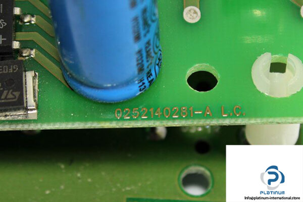 0252140281-a-circuit-board-4
