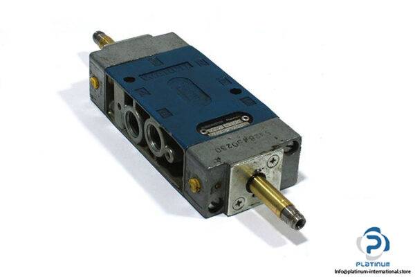 wabco-5726225280-double-solenoid-valve-2