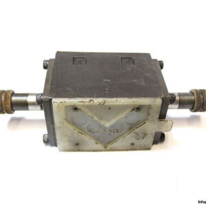 atos-dki-1714_24-solenoid-directional-valve-direct-operated-without-coil-2