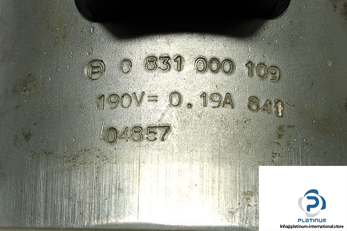 0 831 000 109 solenoid coil 484-1