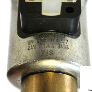 bosch-0-810-091-612-directional-control-valve-2