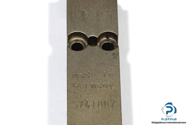 ues-s471007-slot-nozzle-2