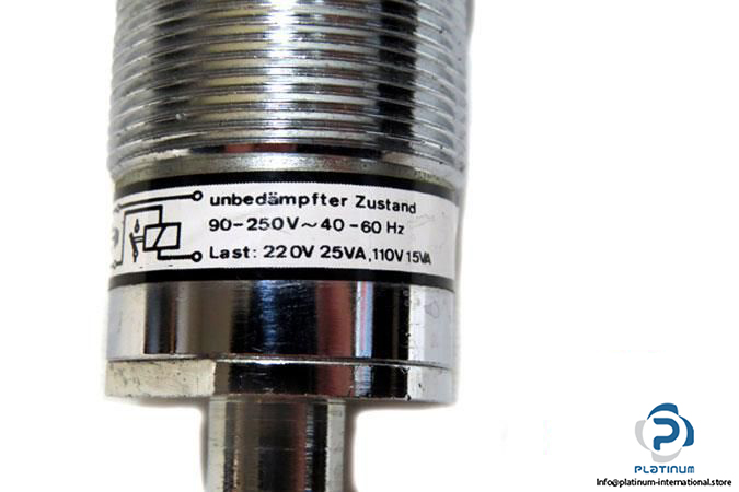 balluff-bes-516-418-inductive-sensor4_675x450