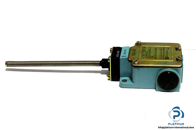telemecanique-zck-m1-limit-switch-with-spring-rod-lever-3