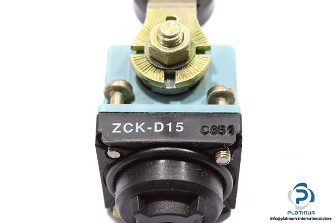 telemecanique-xckm115-limit-switch-with-thermoplastic-roller-lever-5