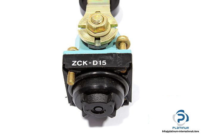 telemecanique-zckd15-limit-switch-head-3