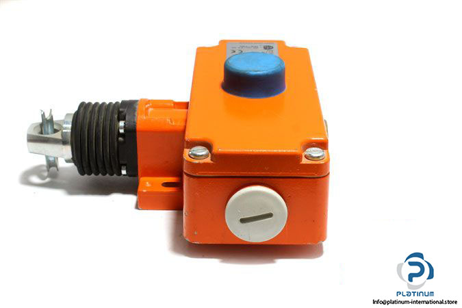 steute-zs-75-2o_2s-wvd-emergency-pull-wire-switch-3