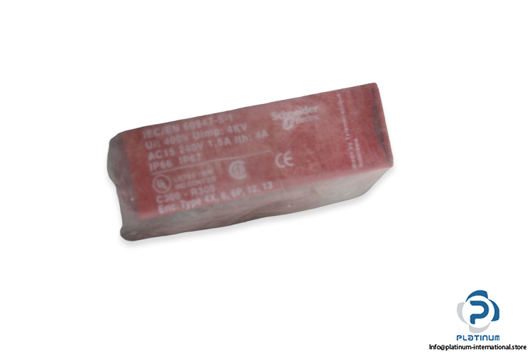 telemecanique-xcsm3902l5-limit-switch-2