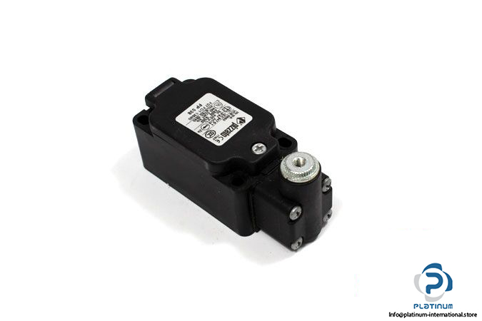 pizzato-fp-538-position-switch-2
