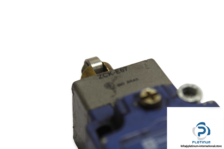 telemecanique-xckj167d-sc144-limit-switch-2