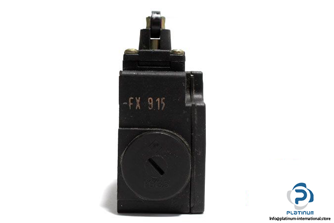 pizzato-fx-915-limit-switch-3