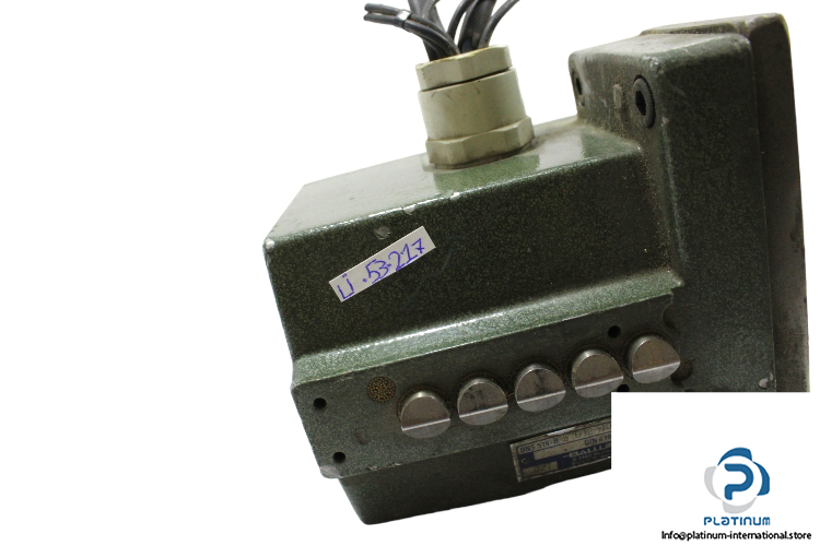 balluff-bns-519-b-5-d12-100-11-position-switch-used-2