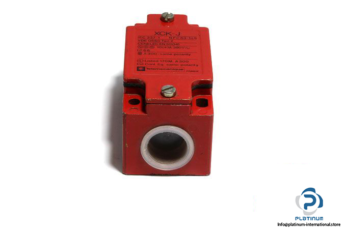 telemecanique-zck-j5-limit-switch-body-3