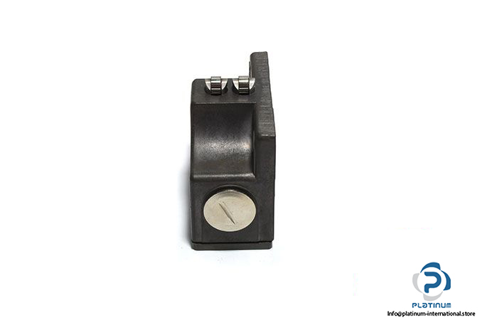 euchner-sn02r12-502-limit-switch-4