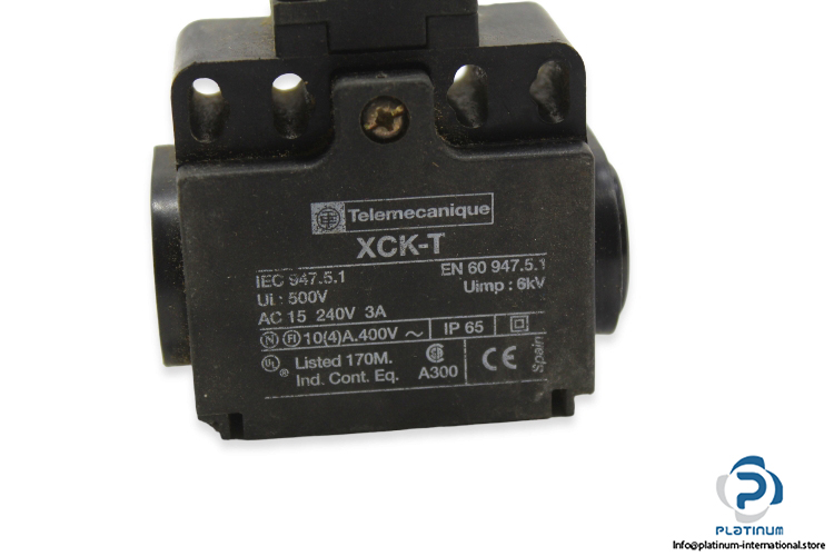 telemecanique-xck-t110-limit-switch-1