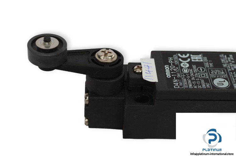 omron-D4N-1120-PH-limit-switch-(New)-1