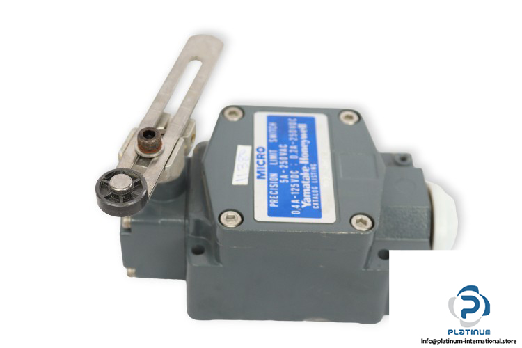 yamatake-honeywell-VCL-5103-H-micro-limit-switch-(Used)-1