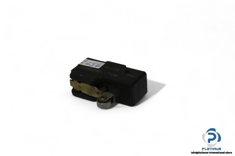 micro-BZ-2RW822-D612-limit-switch(used)-1