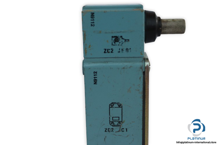 telemecanique-ZC2-JC2-limit-switch-(used)-1