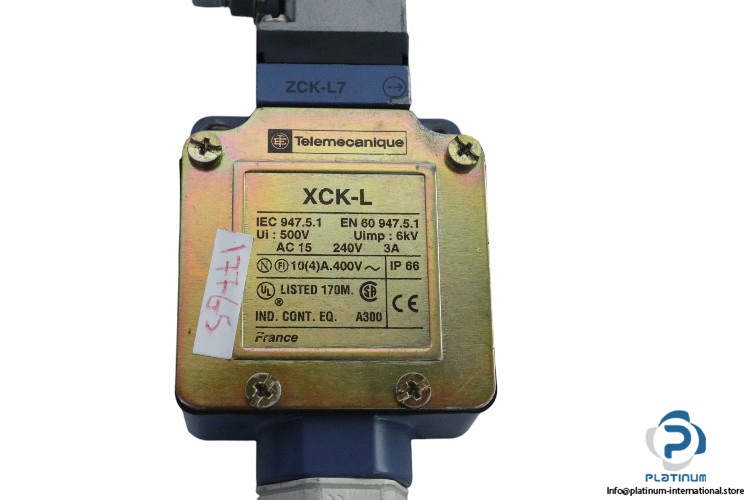 telemecanique-XCK-L_ZCK-L7-limit-switch-(used)-2