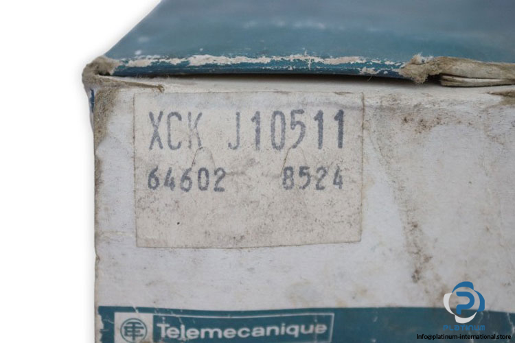 telemecanique-XCK-J10511-limit-switch-(New)-7