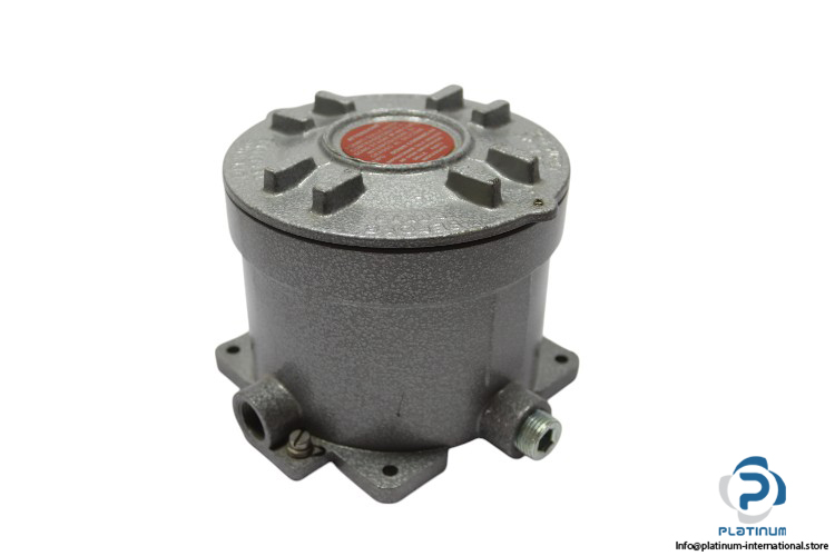 dwyer-1823-10-differential-pressure-switch-(New)-1