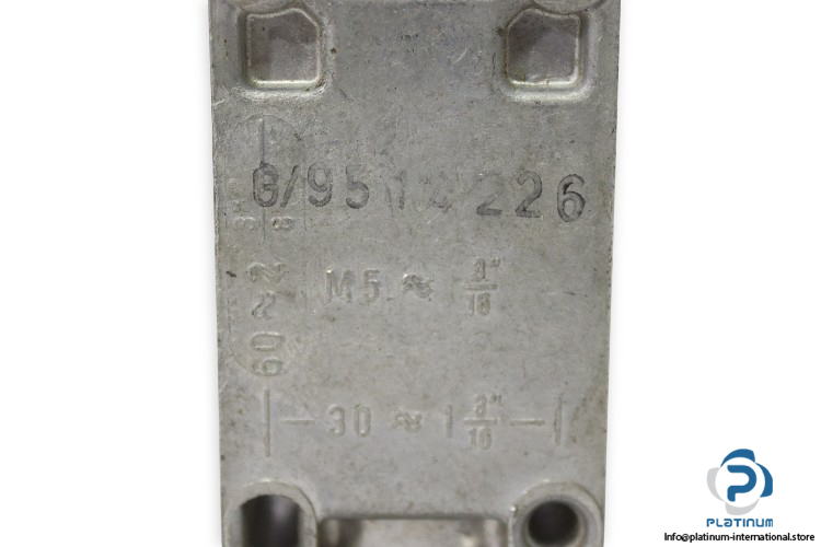 siemens-3SE3-120-1D-position-switch-used-2