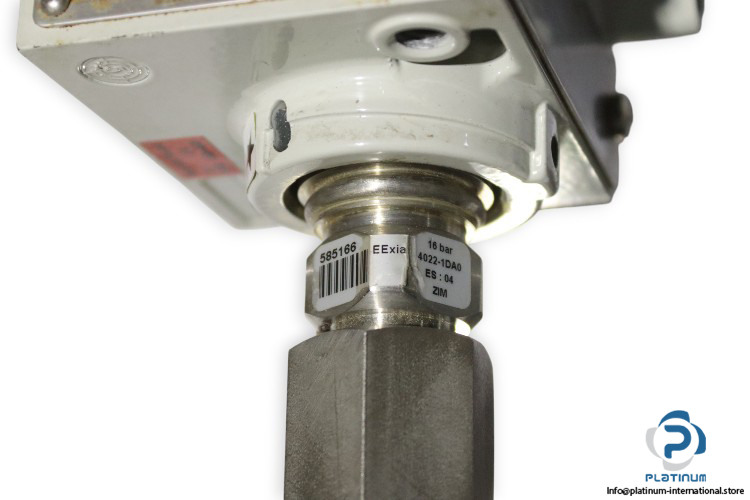 siemens-7MF4033-1DY00-1AB7-Z-Y01-Y21-absolute-pressure-transmitter-(Used)-1
