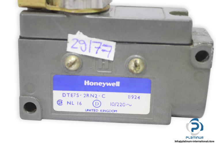 honeywell-DTE7S-2RN2-C-micro-switch-(Used)-1