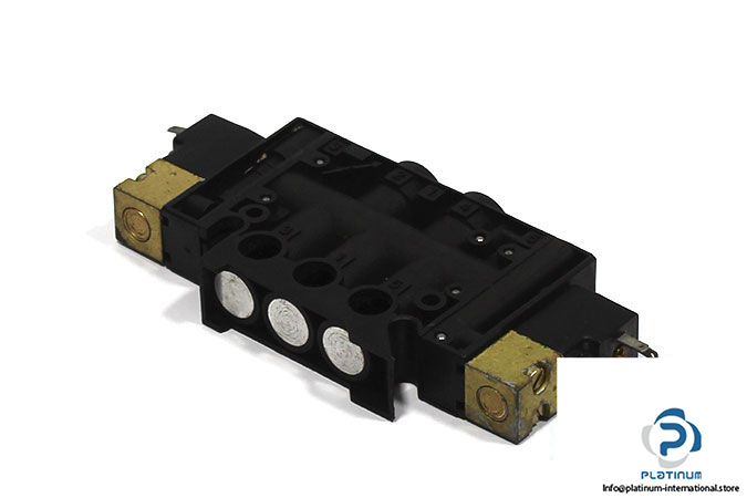 telemcanique-pvl-b122618-double-solenoid-valve-1