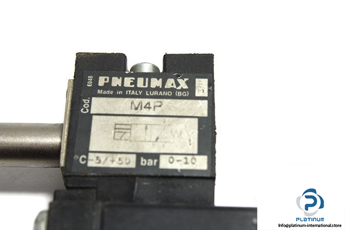 pneumax-1011-53-32-3-5-m4p-double-solenoid-valve-2