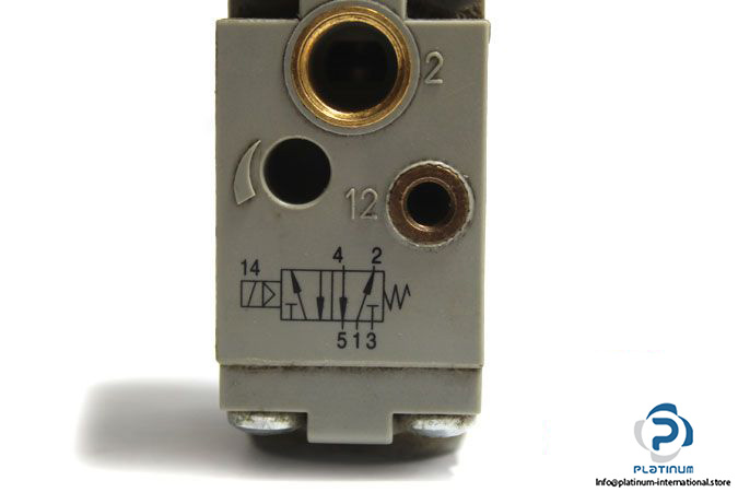 bosch-0-820-022-032-single-solenoid-valve-4