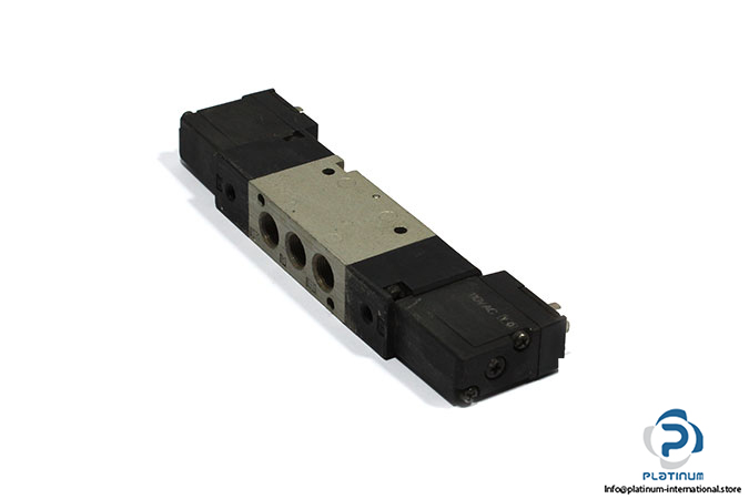 smc-evz5220-double-solenoid-valve-used-1