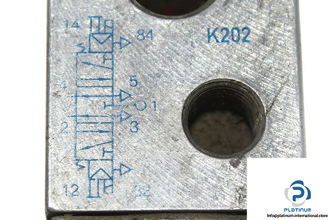 festo-19139-double-solenoid-valve-3