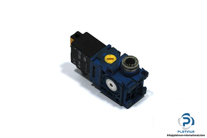 rexroth-579-006-005-0-single-solenoid-valve-1