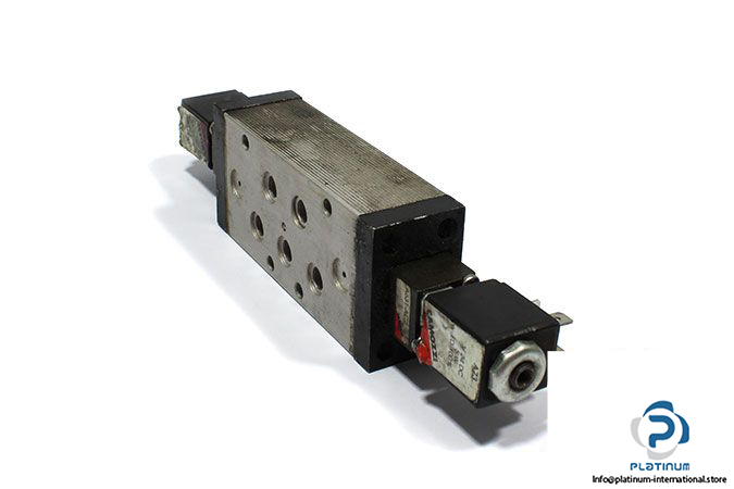camozzi-554-000-011-double-solenoid-valve-2