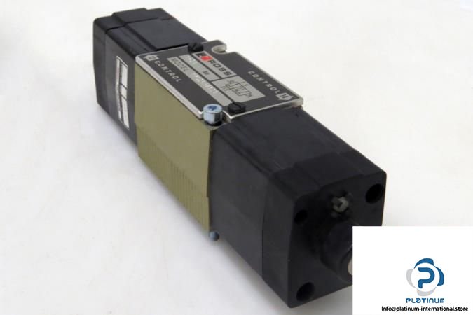 ross-w7016b2319-pneumatic-valve3_675x450