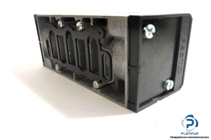 festo-151864-pneumatic-valve5_675x450