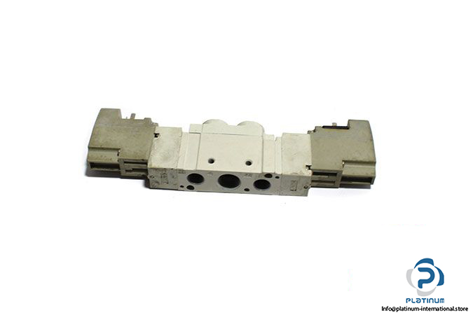 smc-sy7220-5dod-02f-q-double-solenoid-valve-1