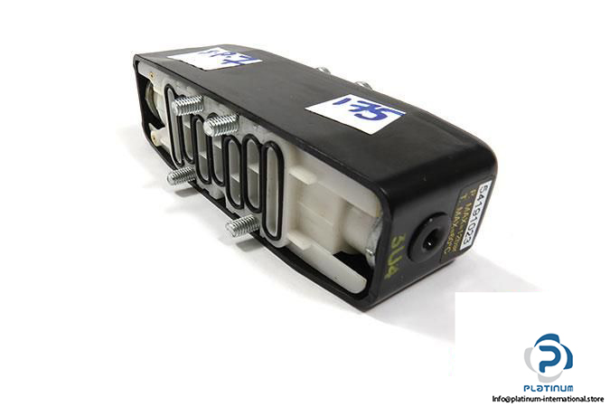 joucomatic-54191023-solenoid-valve-subplate-4_675x450