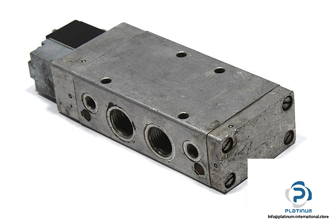 bosch-0-820-032-006-single-solenoid-valve-1