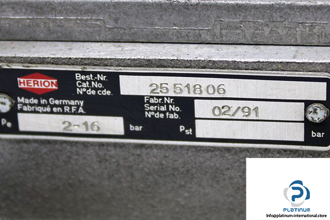 herion-25-518-06-double-solenoid-valve-with-base-2