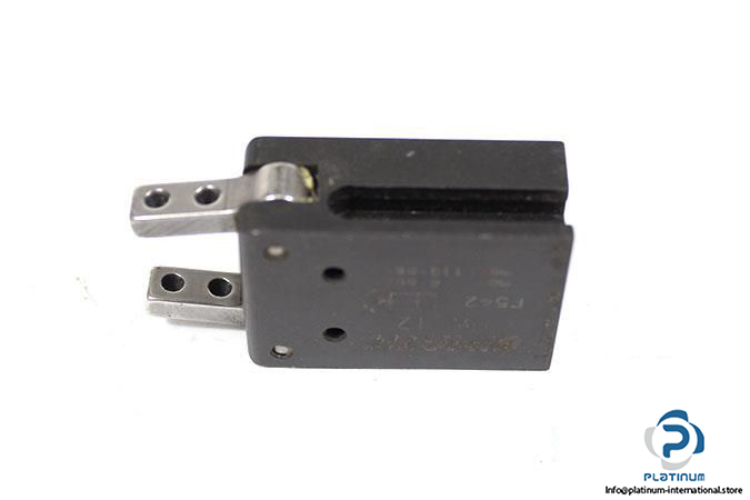 gimatic-ha-12-angular-gripper-actuator3_675x450