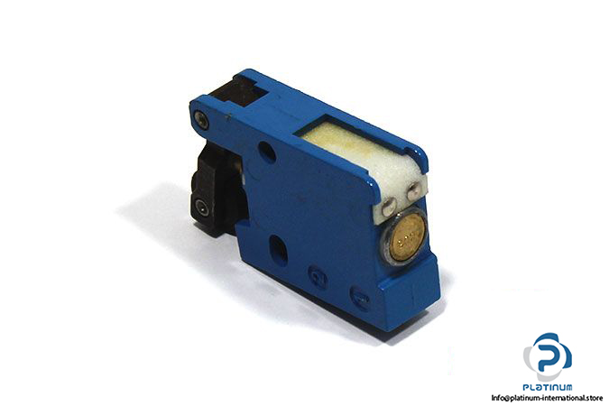 crouzet-81-921-701-mechanical-valve1