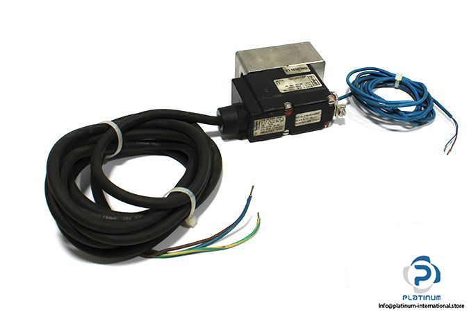 burkert-0789-f-2-0-cc-va-g1_4-pn0-6bar-single-solenoid-valve-2